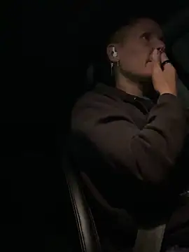 SwingWingWomanSweden online show from October 30, 7:37 pm