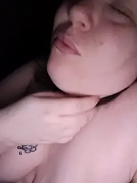 Feuchtekitty92xh online show from March 5, 10:05 pm