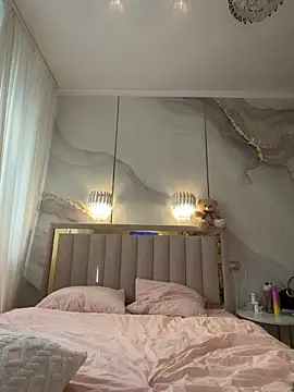 TiffaNoel online show from April 20, 3:04 pm