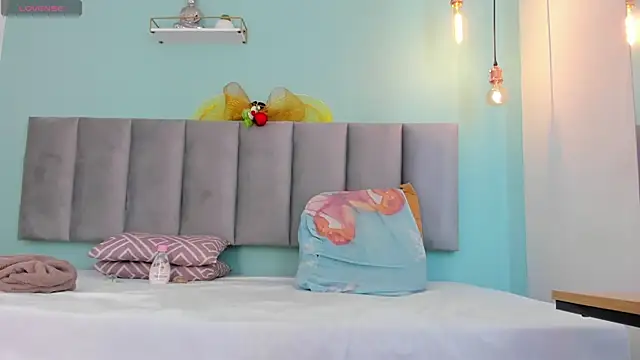 genesis4u online show from December 15, 12:10 pm