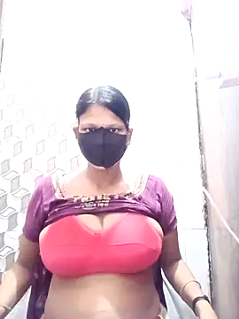 Snapshot of varnika chatting on September 17, 11:41 am varnika online show from September 17, 11:41 am