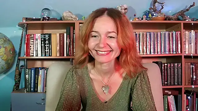 Snapshot of Foxilady357 chatting on October 9, 2:10 pm Foxilady357 online show from October 9, 2:10 pm