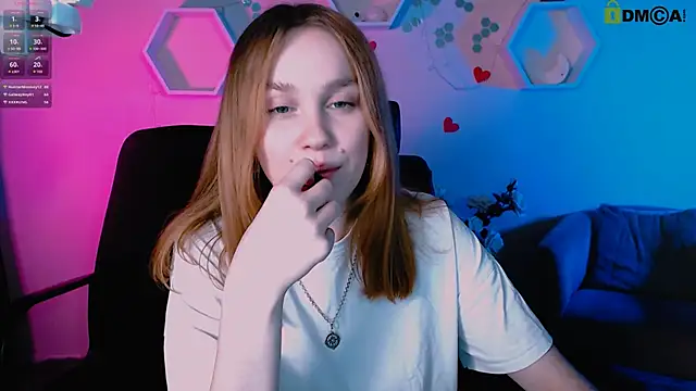Snapshot of ellie_fire1 chatting on October 14, 11:18 pm ellie fire1 online show from October 14, 11:18 pm