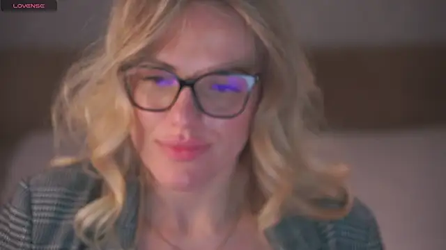 Vanille Mystery online show from March 1, 11:59 pm