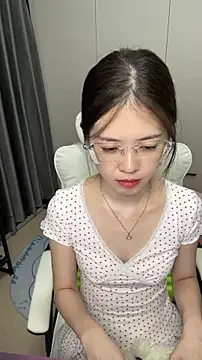 Qianqian-888 online show from October 31, 1:18 am