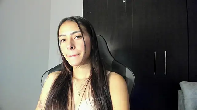Snapshot of ValkaGrecco chatting on September 12, 2:56 am ValkaGrecco online show from September 12, 2:56 am
