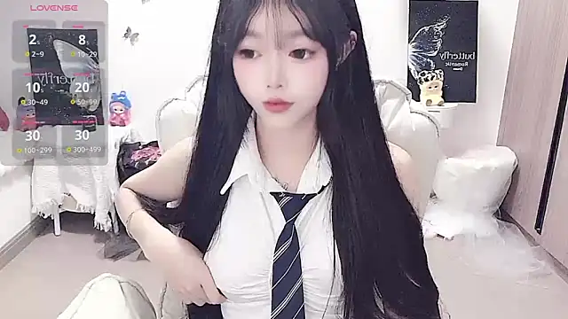 -EEBABY online show from May 6, 8:02 pm