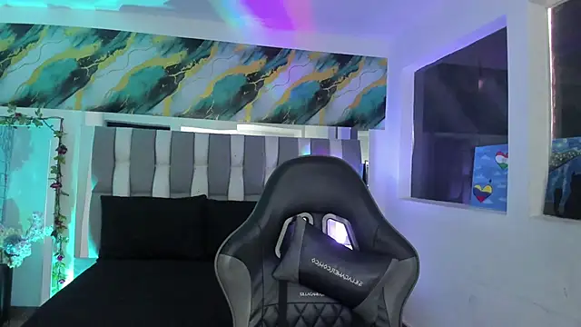 Adaara Rey online show from December 20, 7:40 pm