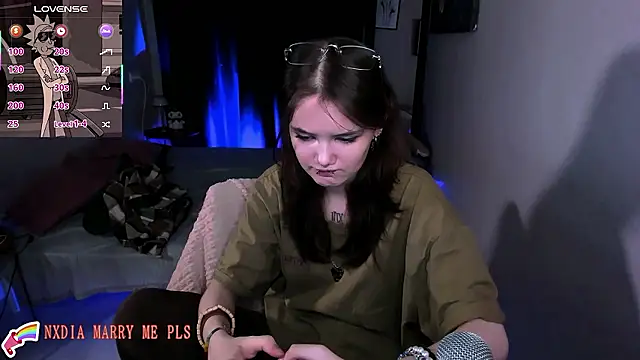 Dilara xBaby online show from January 14, 2:33 pm