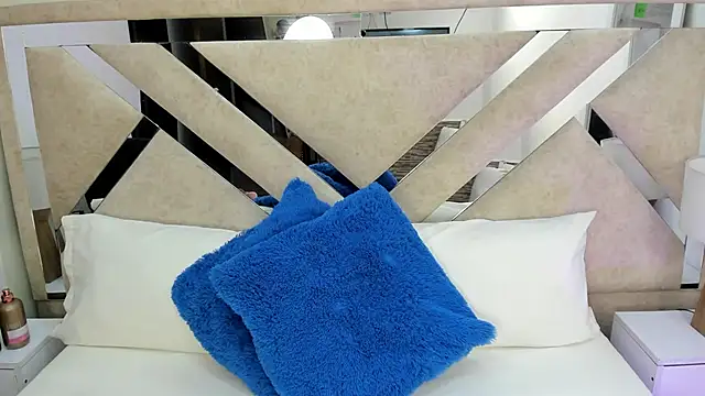 ximena vasquez8 online show from January 10, 3:11 am