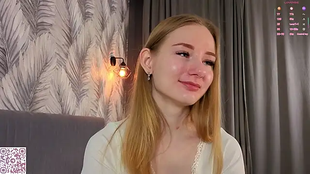 ElvinaRose online show from January 15, 2:17 am