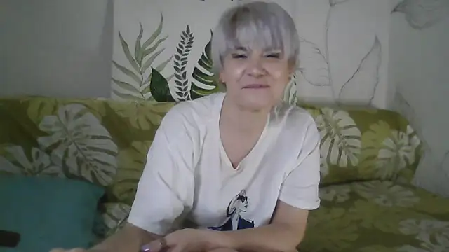 Catty Lady online show from November 21, 7:49 pm