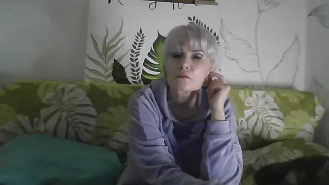 Catty Lady online show from January 7, 7:50 pm