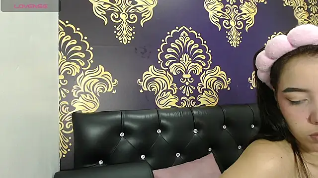 BigBoobs Goddess online show from December 21, 11:58 am