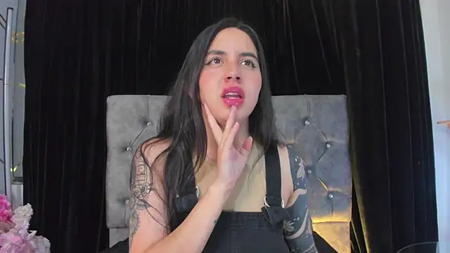 kaylee lee online show from December 1, 3:43 am