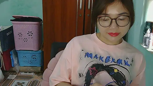 Uhem112 online show from October 6, 12:49 am