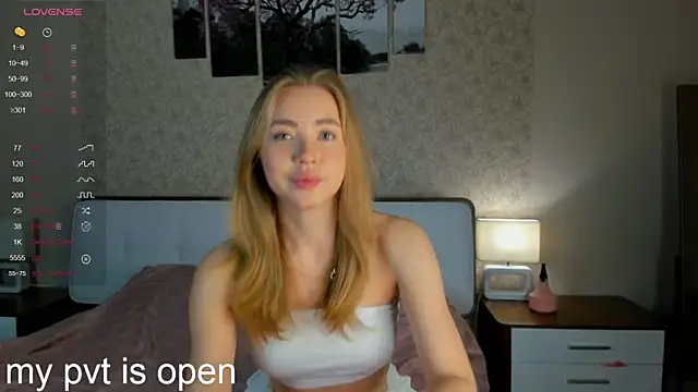 Snapshot of Anna_mileer chatting on September 26, 1:25 am Anna mileer online show from September 26, 1:25 am