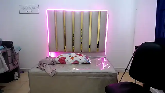 keilicita tonny 18 online show from September 24, 6:18 pm