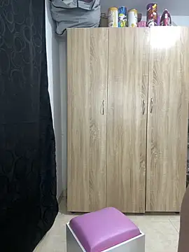 Briana Hottt online show from April 18, 11:37 pm