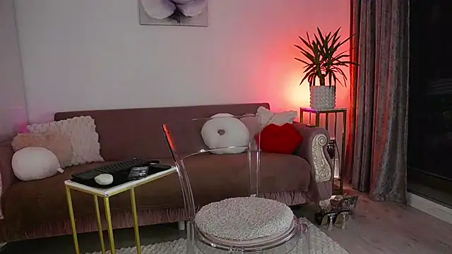 oliviathea online show from February 1, 10:52 pm