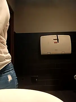 Lambedora 69 online show from December 3, 9:39 pm