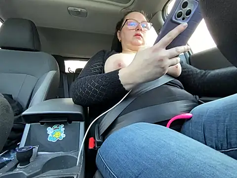 GirlSquirt online show from January 31, 9:24 pm