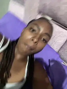 britanyxxs online show from November 21, 12:45 am