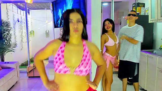 stangirls  online show from May 30, 9:33 pm