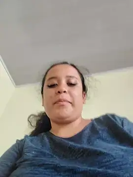 You-sexy-starr online show from December 3, 8:00 pm