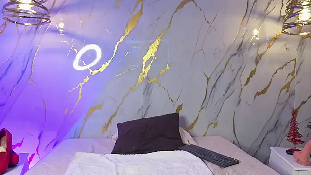 Scaarlettfox online show from February 25, 7:56 pm