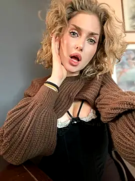 KellyKeler online show from October 17, 1:47 pm