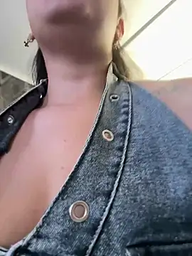 JasmineRhodes online show from July 6, 12:54 pm