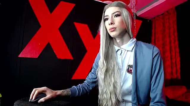 abrilbigcock online show from September 18, 2:43 am