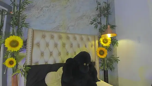 LittleeJaz online show from November 10, 4:07 am