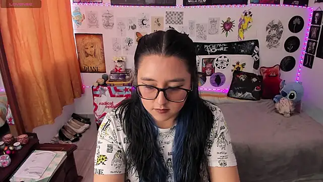 Cherry blush  online show from March 15, 10:34 pm