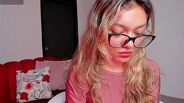 Snapshot of Tatiana_mendoza chatting on September 9, 2:39 pm Tatiana mendoza online show from September 9, 2:39 pm