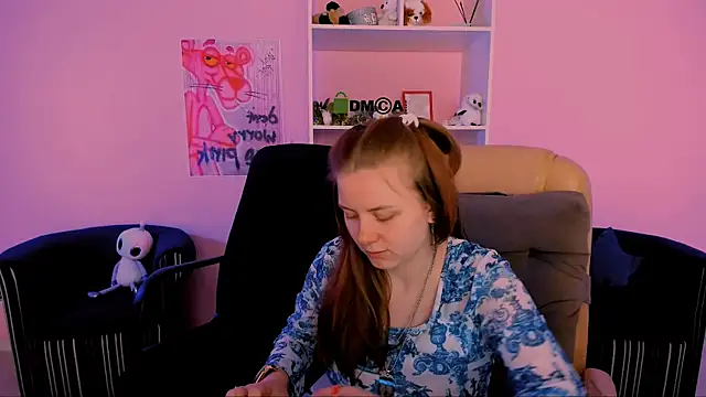 Snapshot of foxy_tease_ chatting on September 19, 11:15 pm foxy tease online show from September 19, 11:15 pm