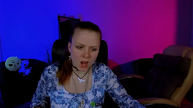 Snapshot of foxy_tease_ chatting on October 10, 10:14 pm foxy tease online show from October 10, 10:14 pm