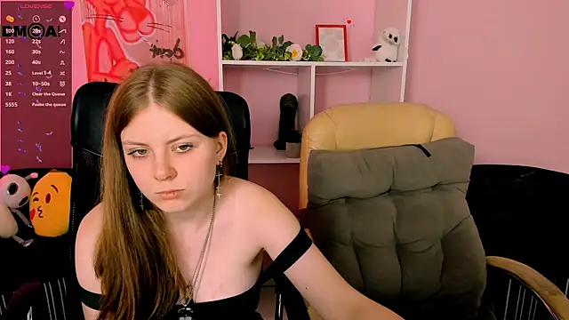 Snapshot of foxy_tease_ chatting on September 14, 10:40 pm foxy tease online show from September 14, 10:40 pm