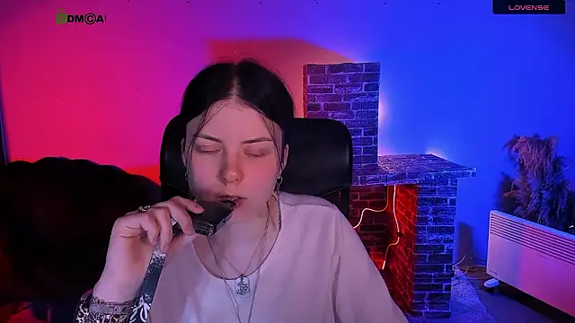 foxy tease  online show from February 4, 12:24 am