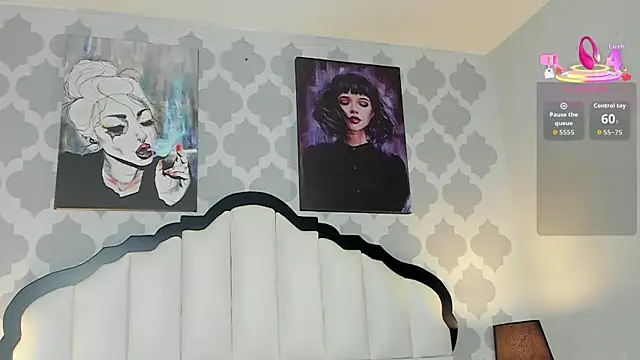 SarahMiler  online show from October 30, 7:48 pm