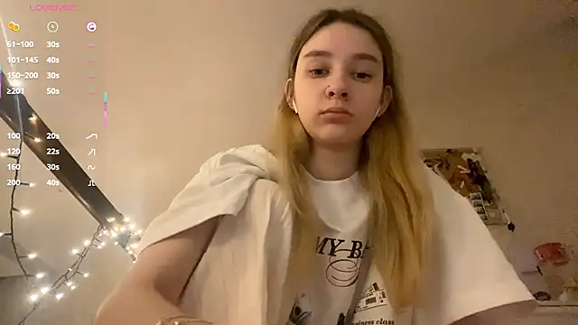 DanaCore online show from November 9, 4:58 pm