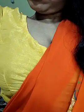 Snapshot of Hotty_Sonali chatting on September 17, 10:52 pm Hotty Sonali online show from September 17, 10:52 pm