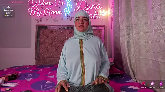 Dana-Alabi online show from March 28, 1:21 pm