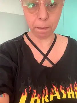 LupeLok online show from November 23, 7:59 pm