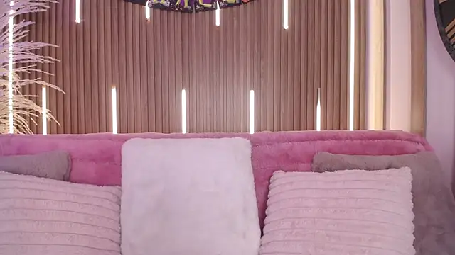 MylaDreams online show from October 18, 3:53 am