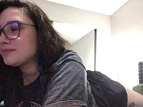 paigeycakes online show from November 12, 2:53 am