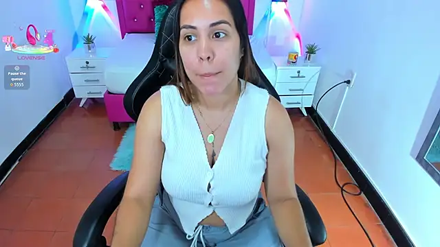 Snapshot of lissa_jhonsoon chatting on October 8, 3:11 am lissa jhonsoon online show from October 8, 3:11 am