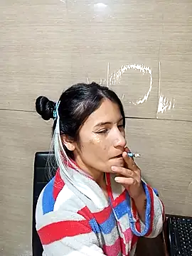 Snapshot of karinnahotdirty chatting on October 2, 8:14 pm karinnahotdirty online show from October 2, 8:14 pm