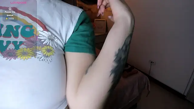 Snapshot of anntonella_watson chatting on September 14, 12:14 pm anntonella watson online show from September 14, 12:14 pm